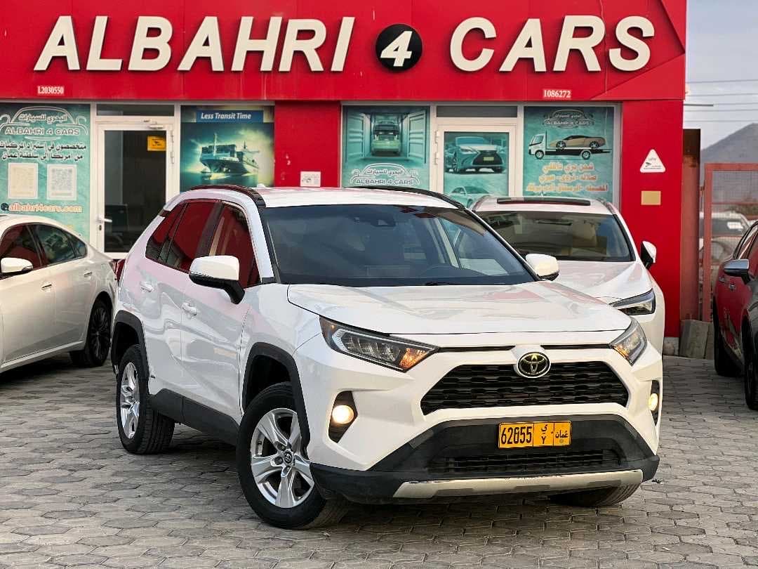 تويوتا راف 4 إل إي 2019