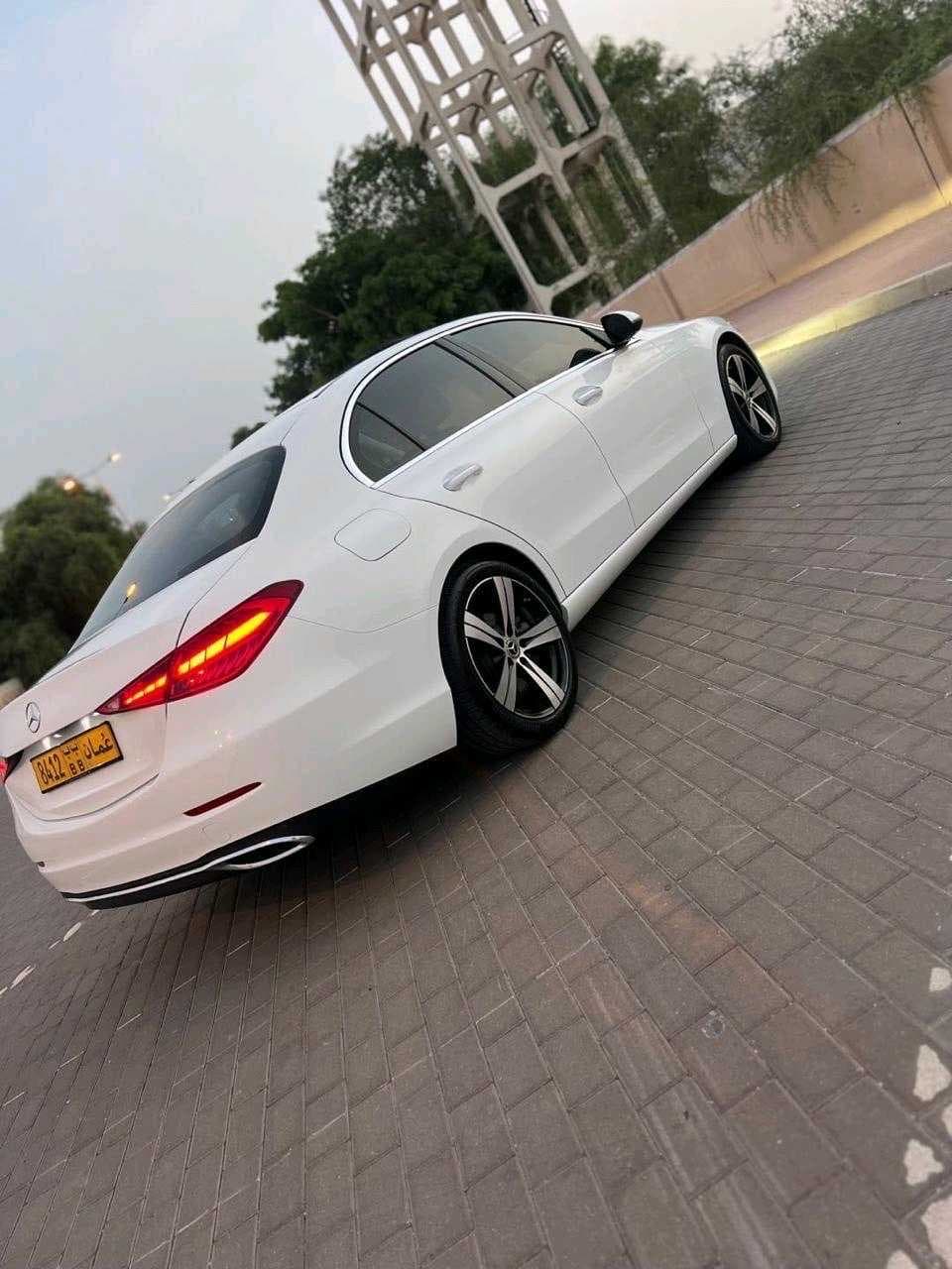 مرسيدس-بنز الفئة C سي 300 إيه إم جي ليني 2022