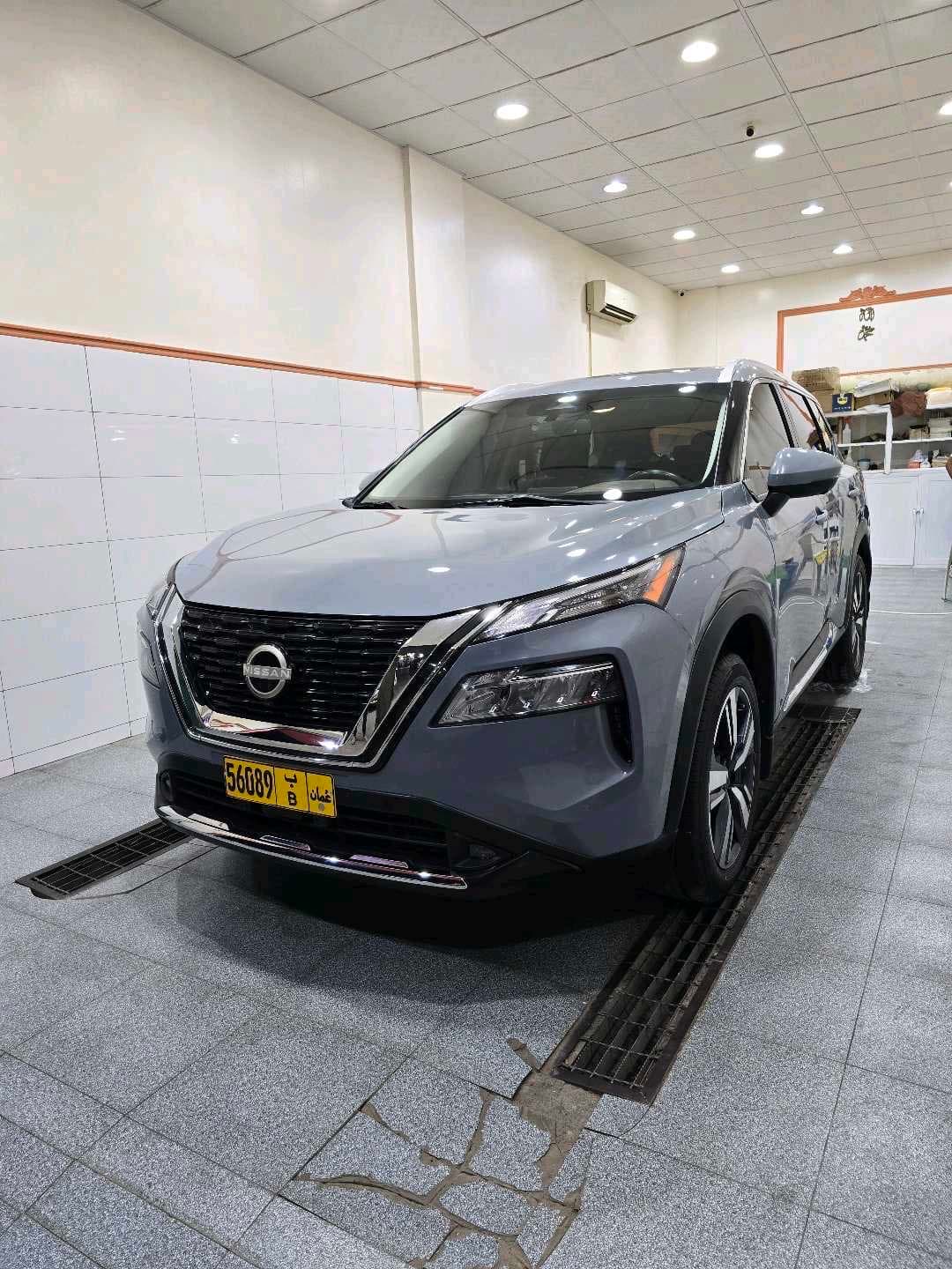 نيسان روغ إس إل 2021