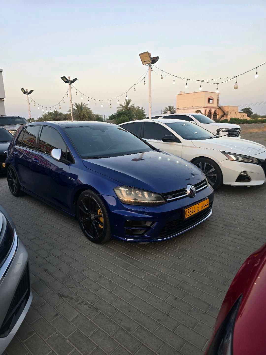 فولكسفاغن غولف آر 2014