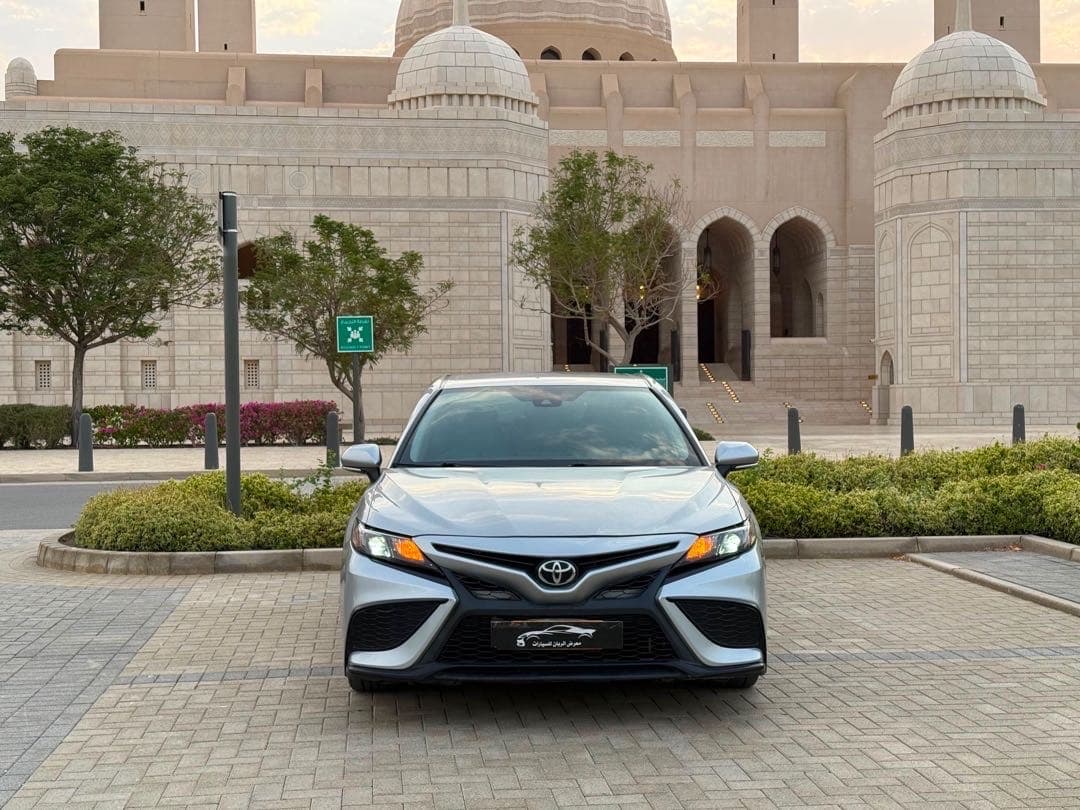 تويوتا كامري إس إي 2023